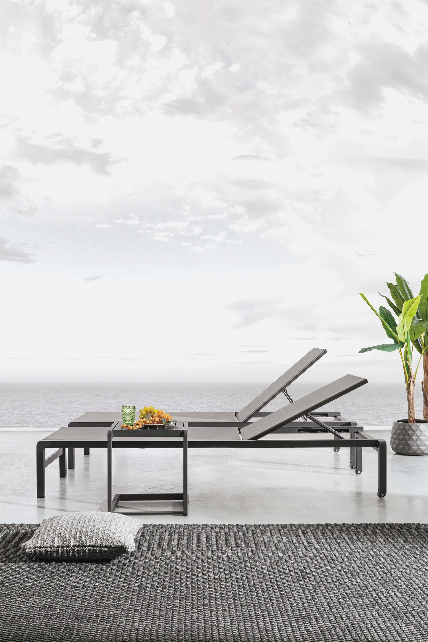 TAVOLINO KONNOR 40X40 ANTRACITE CX23