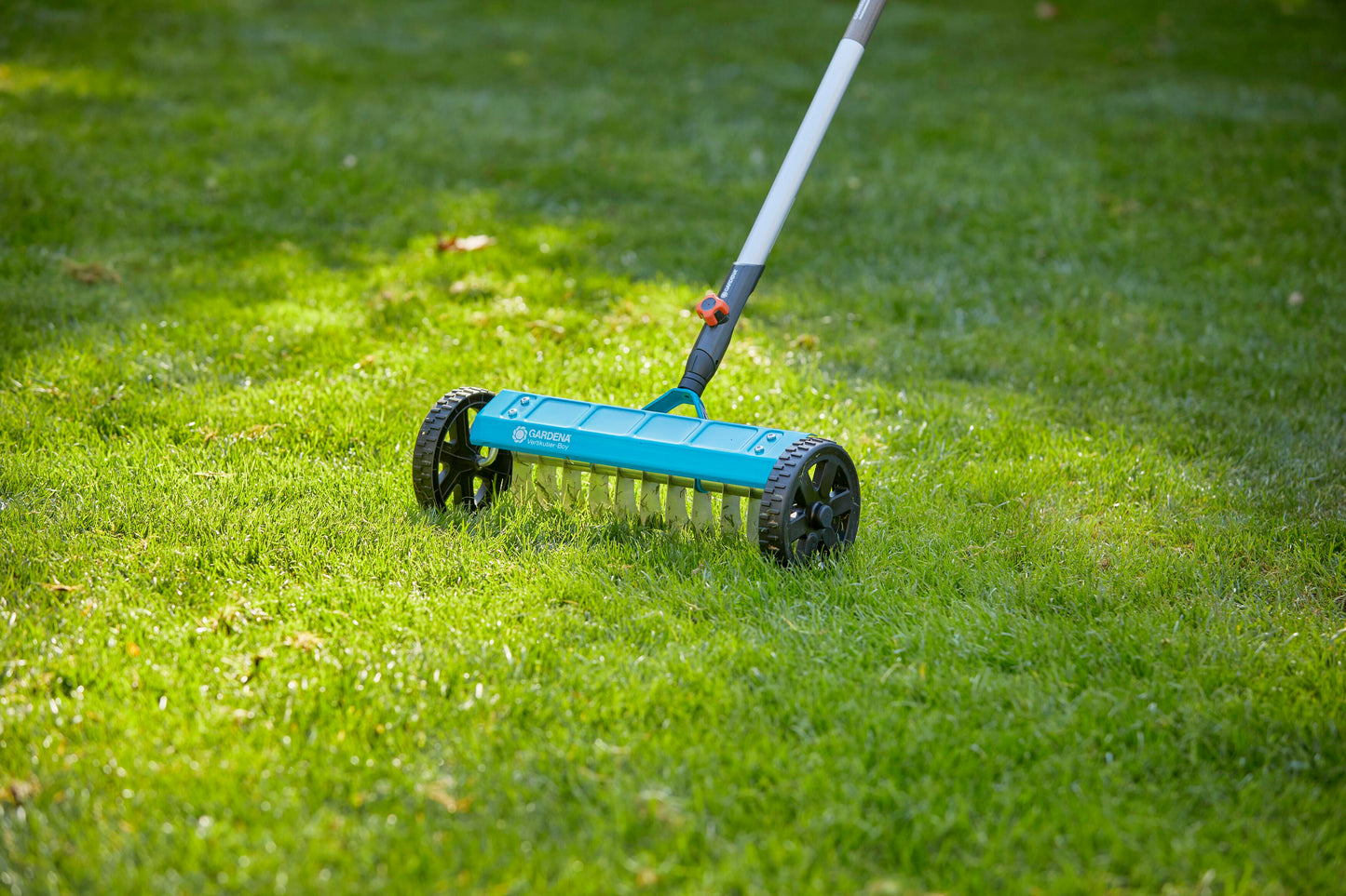 MINIAERATORE SU RUOTE GARDENA