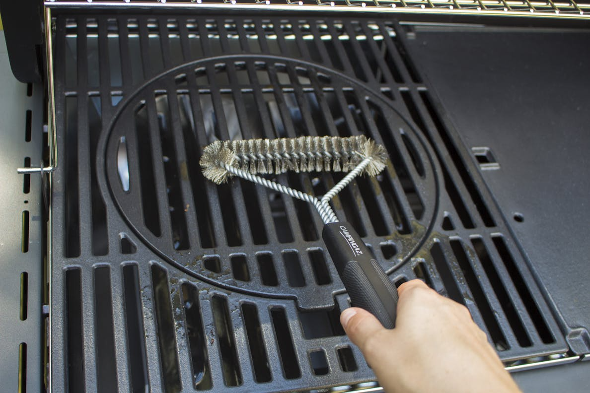 SPAZZOLA PULIZIA BBQ TRIANGOLARE CAMPINGAZ